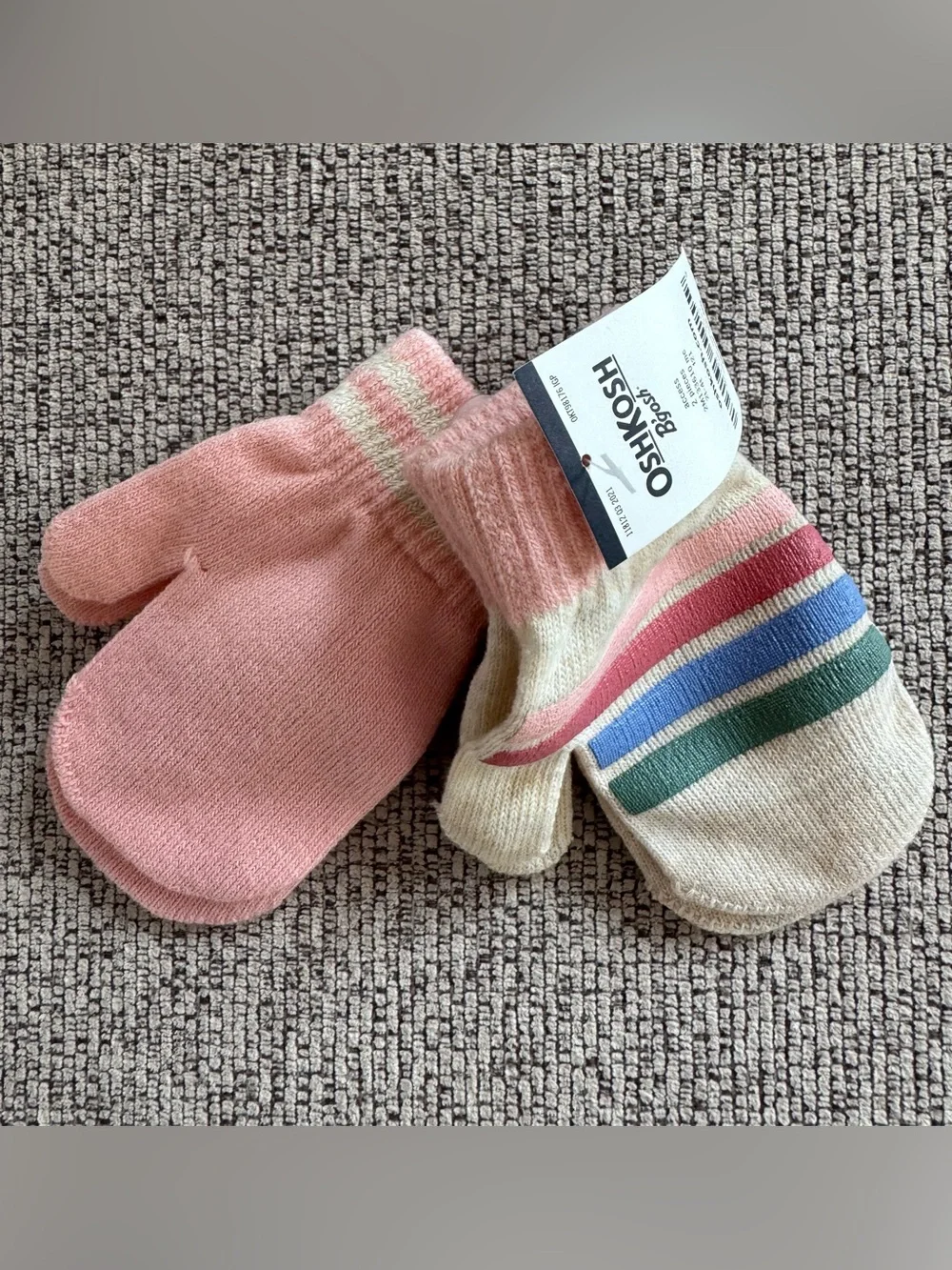 NWT Oshkosh Toddler Girls’ 2-Pack Mittens 2T-4T